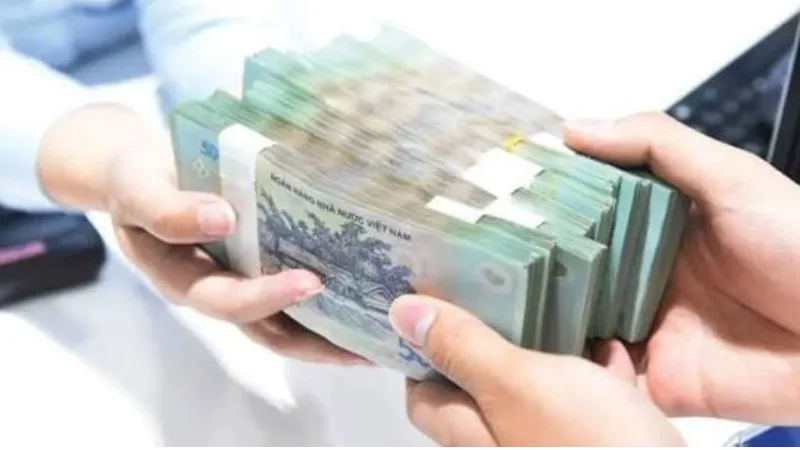 Giao nhận tiền mặt
