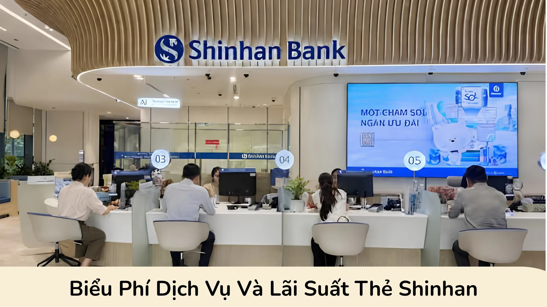 Cập nhật biểu phí dịch vụ SMS, rút tiền mặt và mức lãi suất thông thường của thẻ Shinhan.
