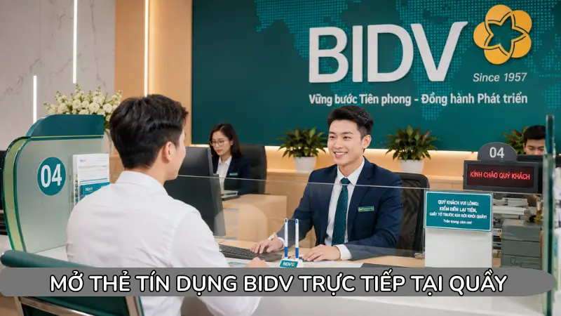 Hình thức đăng ký tại quầy phù hợp với những khách hàng cần sự tư vấn chuyên sâu từ cán bộ ngân hàng cho các dòng thẻ hạn mức cao.