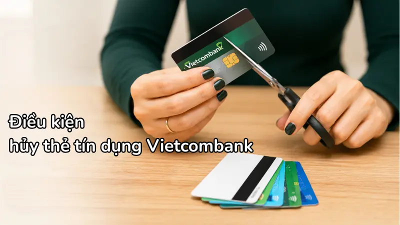 Nhân viên ngân hàng sẽ tiến hành cắt hủy thẻ vật lý ngay trước sự chứng kiến của chủ thẻ để đảm bảo an toàn bảo mật.