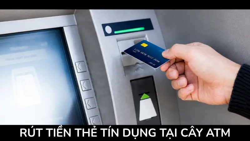 Chủ thẻ có thể ứng tiền mặt khẩn cấp 24/7 thông qua các trụ ATM có gắn logo Visa, Mastercard hoặc JCB.