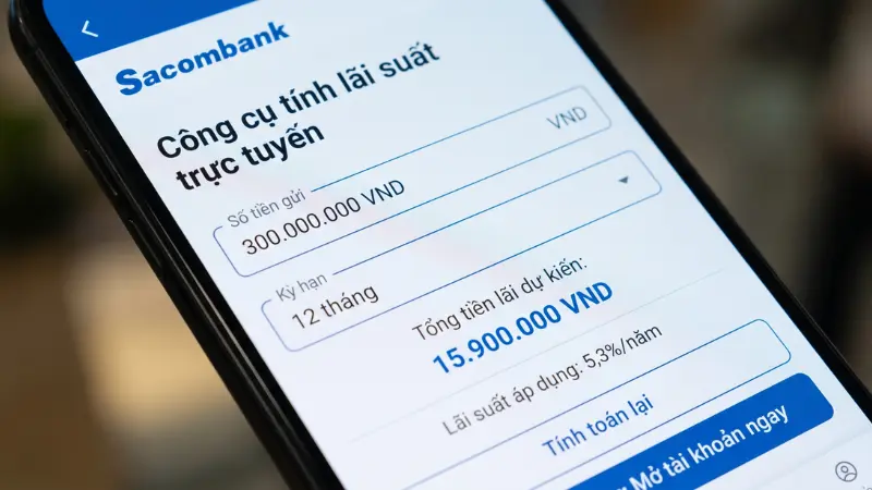 Khách hàng dễ dàng cân đối tài chính cá nhân nhờ công cụ dự tính lãi suất tự động của Sacombank.