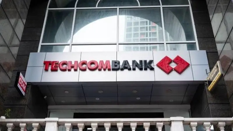 Techcombank tiên phong chuyển đổi số ngân hàng.